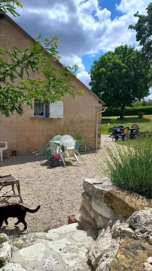 דירות Besson Le Calme A La Campagne מראה חיצוני תמונה