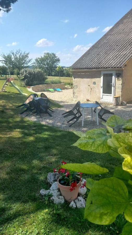 דירות Besson Le Calme A La Campagne מראה חיצוני תמונה